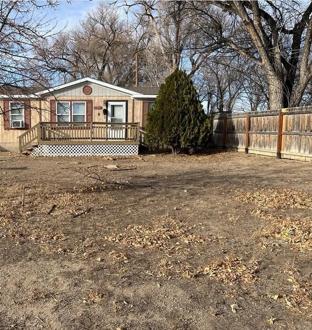 Building Photo - 608 Townsend Ave