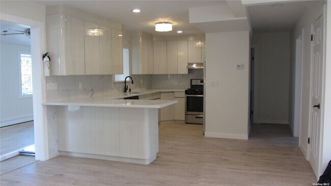 Primary Photo - 367 Columbus Pkwy