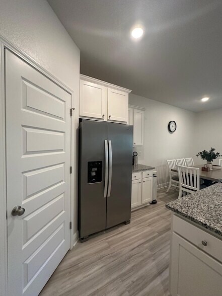 Building Photo - 7 Nest Ln