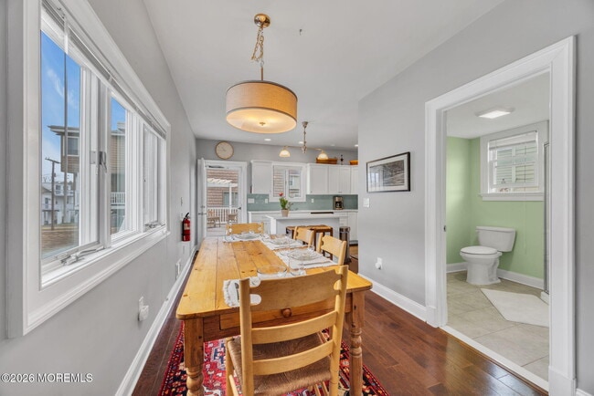 Building Photo - 46 Barberie Ave