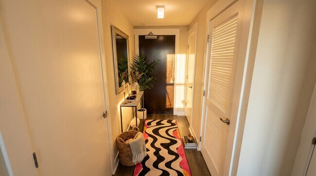 Building Photo - 2000 U.S. 29-SI ID1511358P