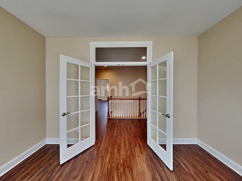 Building Photo - 8512 Dargan Ln