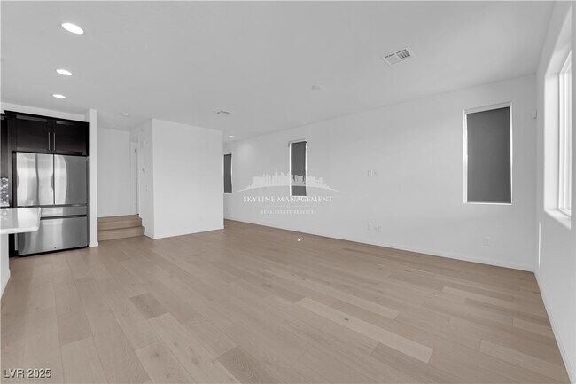 Building Photo - 4066 Painted Lady Ave