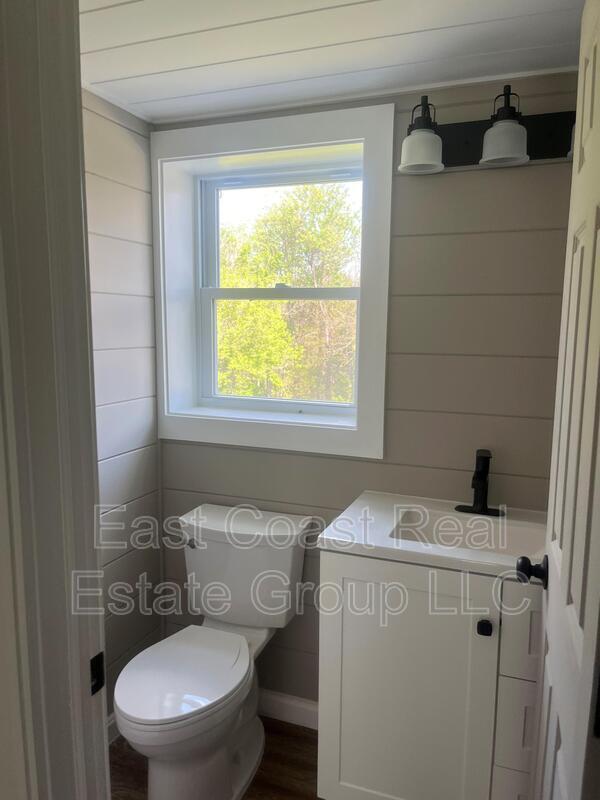 Building Photo - 18061 Crampton Ln