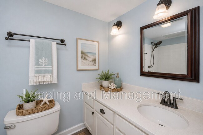 Building Photo - 242 Little Oak Island Dr