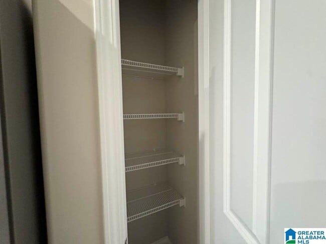 Building Photo - 4401 Lennox Pl