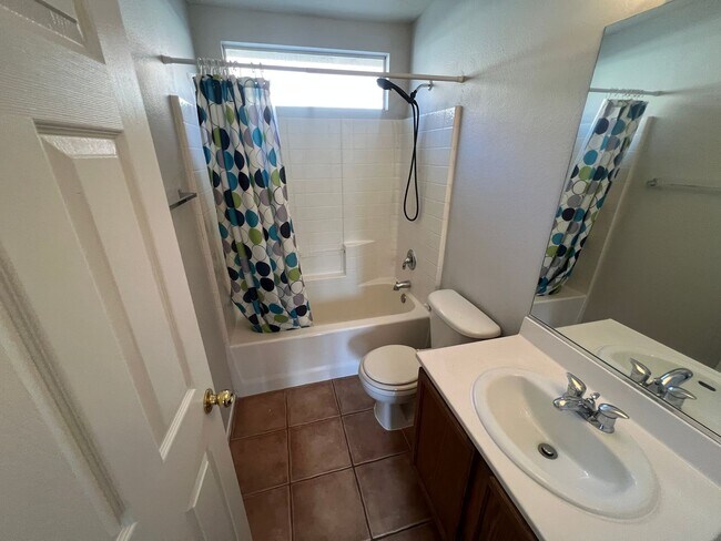 Building Photo - 3 Bed, 2.5 Bath home with Solar Panels!
