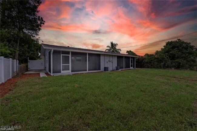 Building Photo - 4415 Thomasson Ln