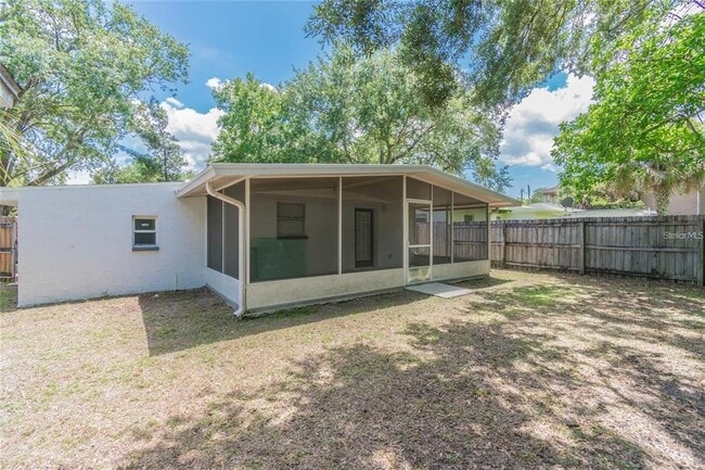 Building Photo - 1911 W St Conrad St