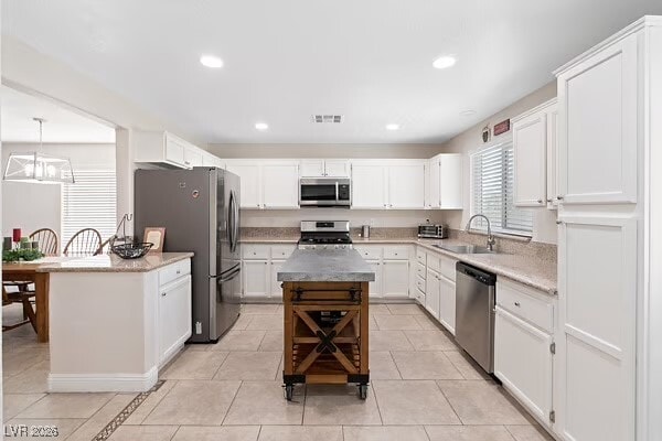 Building Photo - 5503 Aleman Dr