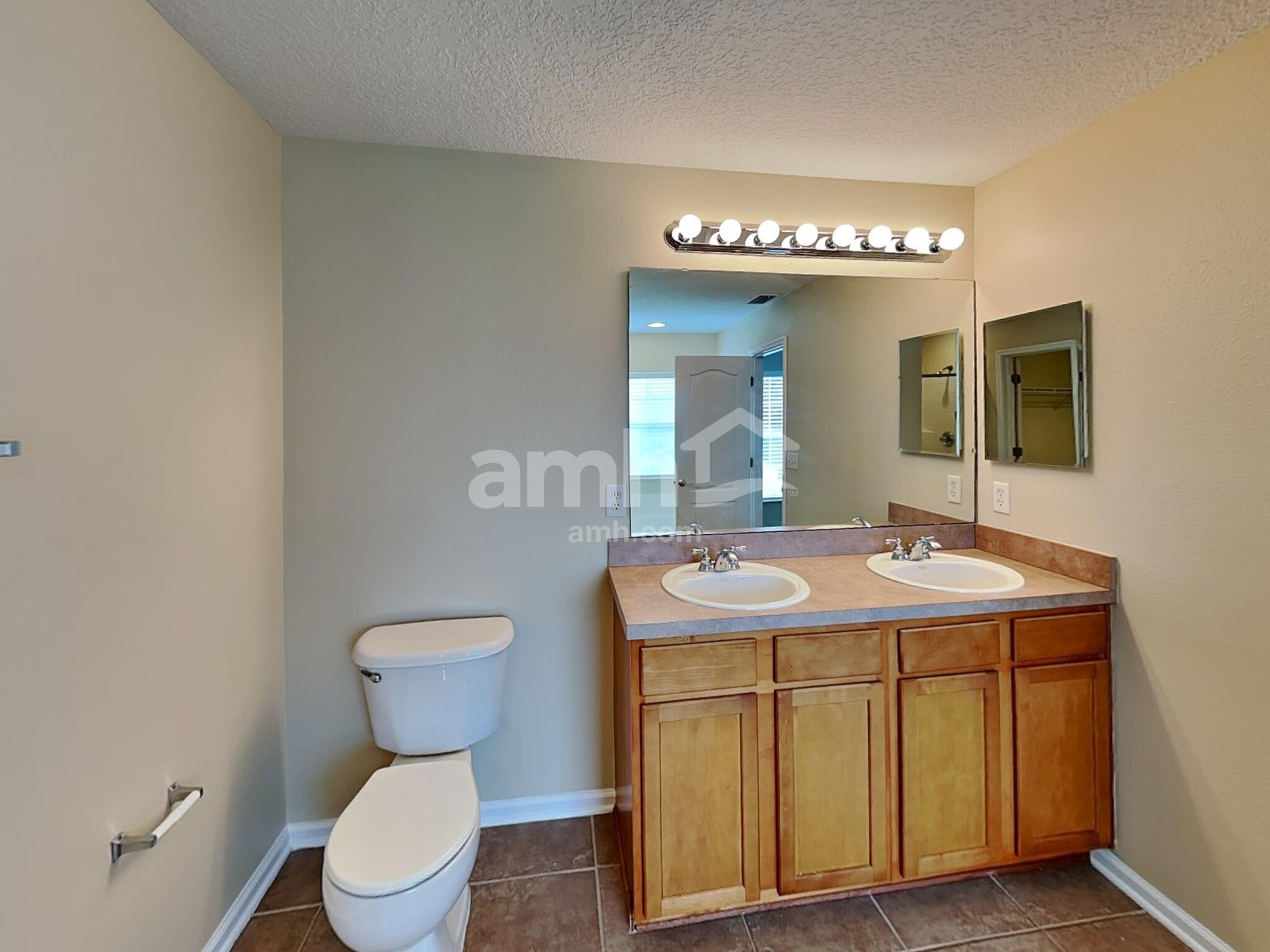 Building Photo - 325 Van Gogh Cir