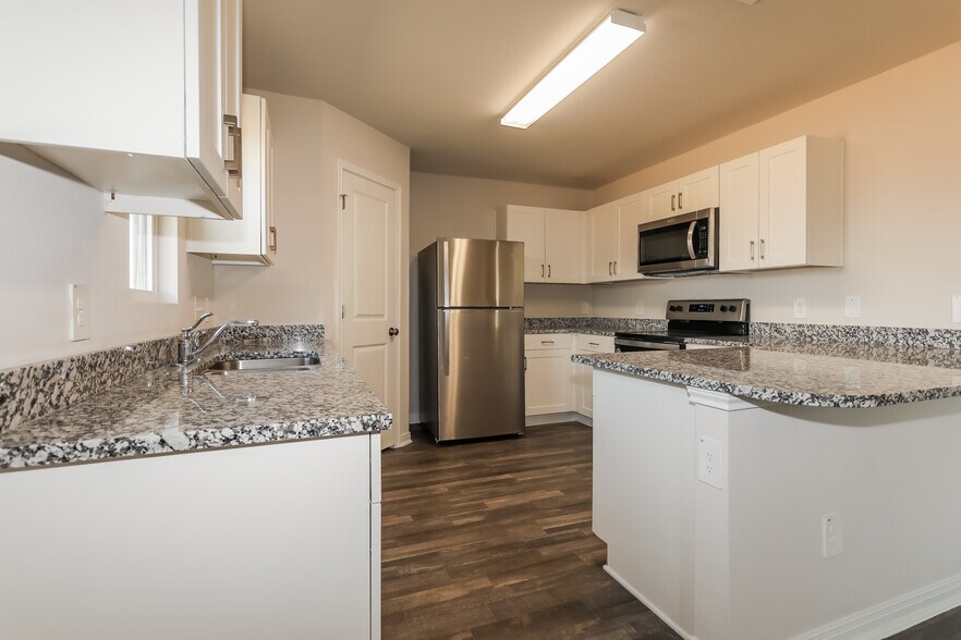 Building Photo - 13023 S Green Wing Cir