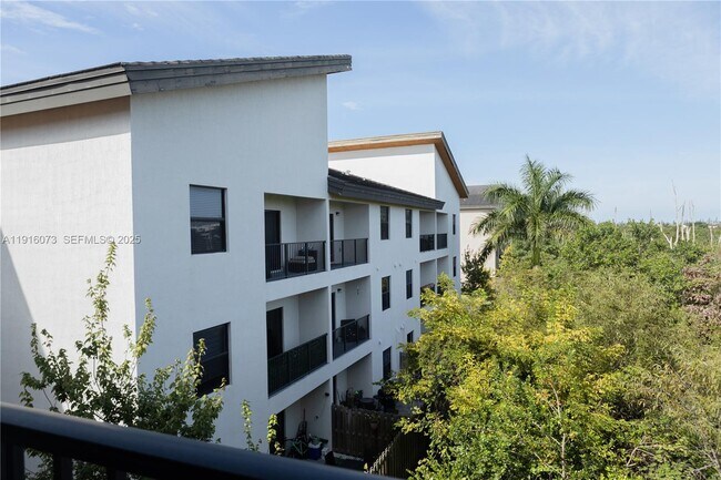 Building Photo - 8039 NW 104th Ave