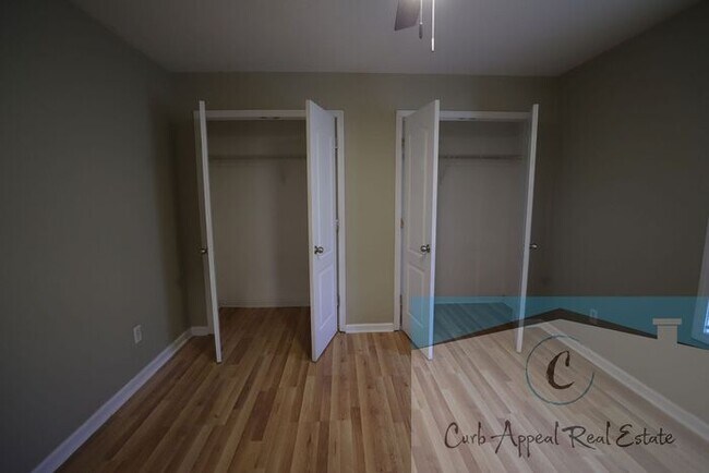 Building Photo - Utilities included!! Internet included!! Spacious 2 bed /2 full bath apt - includes washer/dryer