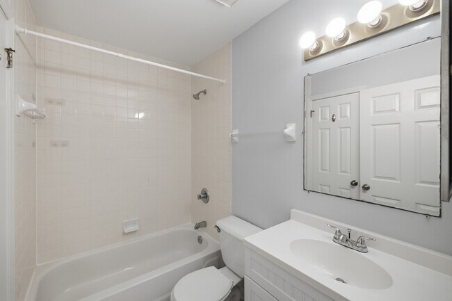 Building Photo - 200 Sandestin Ln