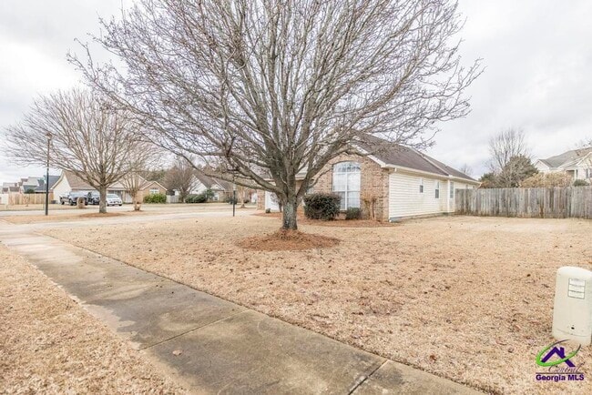 Building Photo - 462 Falkirk Dr