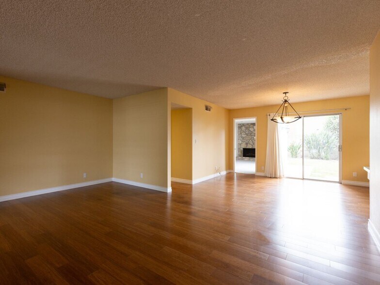 Building Photo - 5322 Harvard Ave