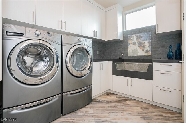 Building Photo - 1228 Stellar Rim Ct