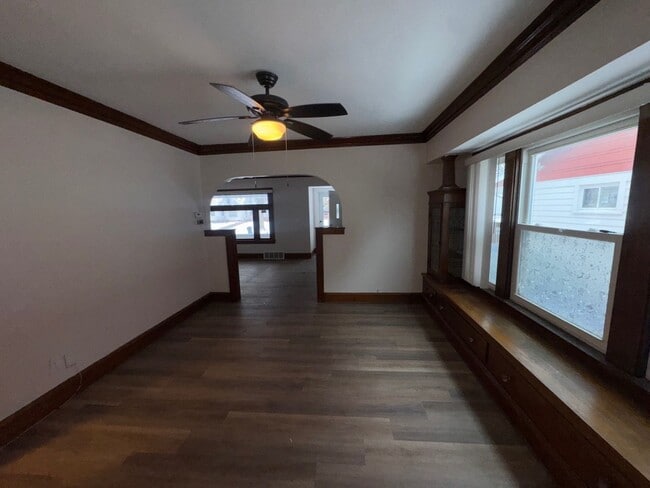 Building Photo - 3264 W 130th St