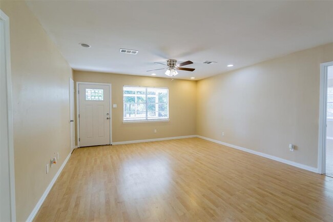 Building Photo - 2137 FM 1375