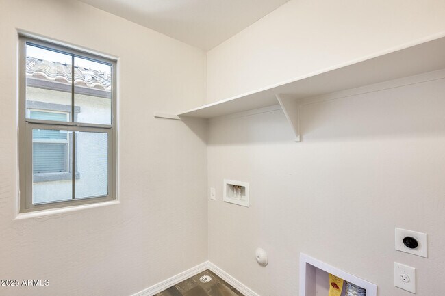 Building Photo - 1640 S 82nd Pl