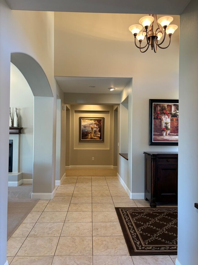 Building Photo - Short term lease! Coral Canyon on Golf Course with POOL- FURNISHED & UNFURISNHED OPTION