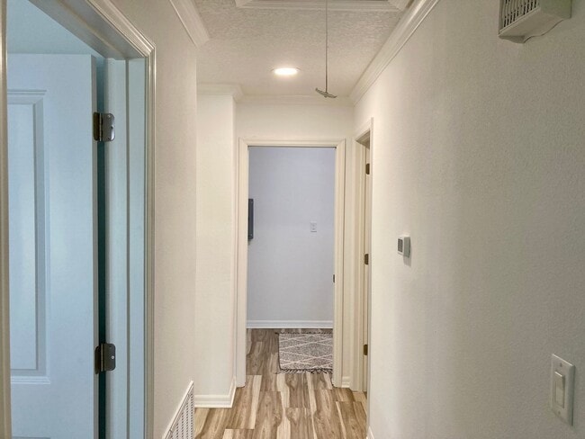 Building Photo - Completely remodeled waterfront condo!