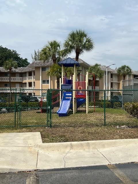 Building Photo - 7470 Miami Lakes Dr