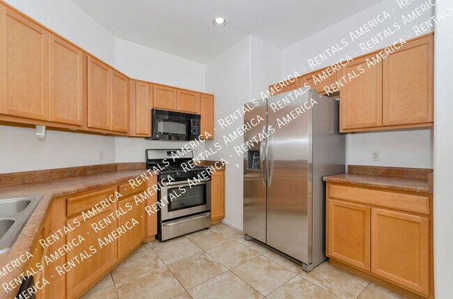 Building Photo - 10427 E Rita Ranch Crossing Cir