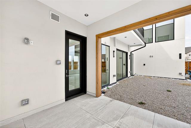 Building Photo - 328 Lavender Ln