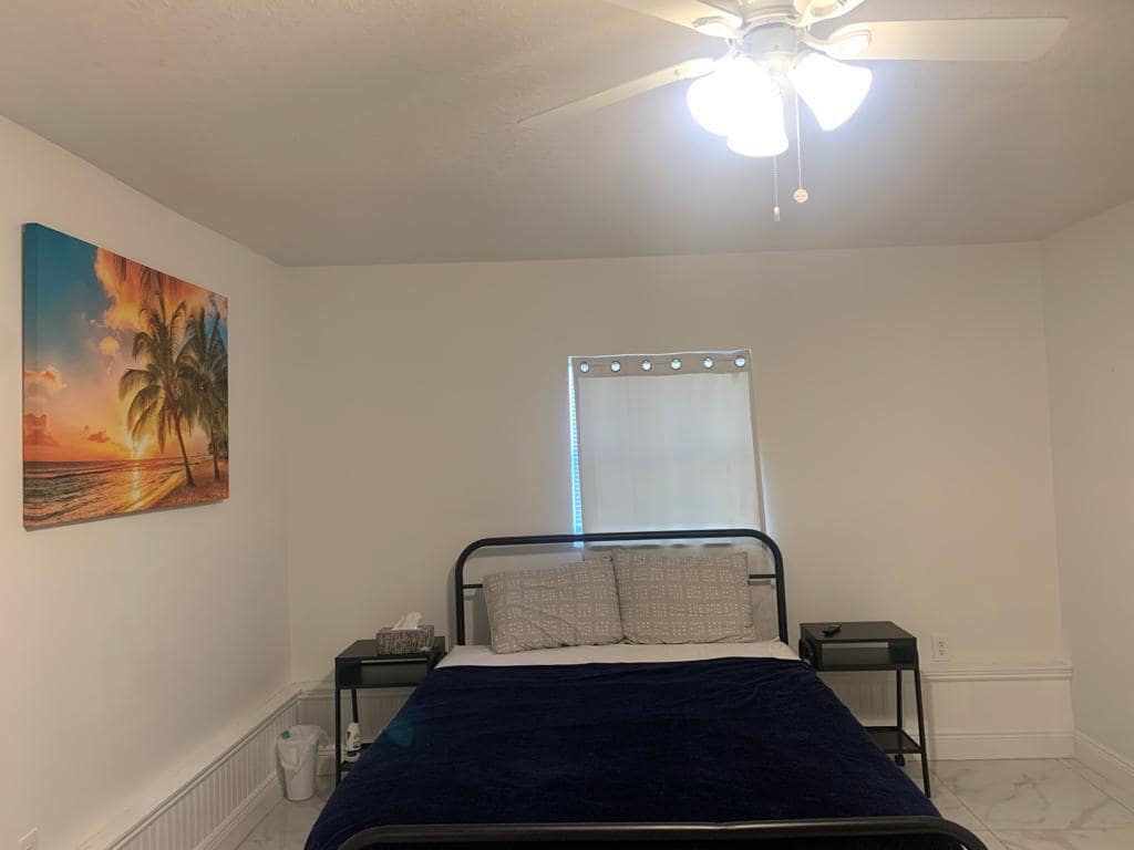 Guest Bedroom - 1701 W Cluster Ave