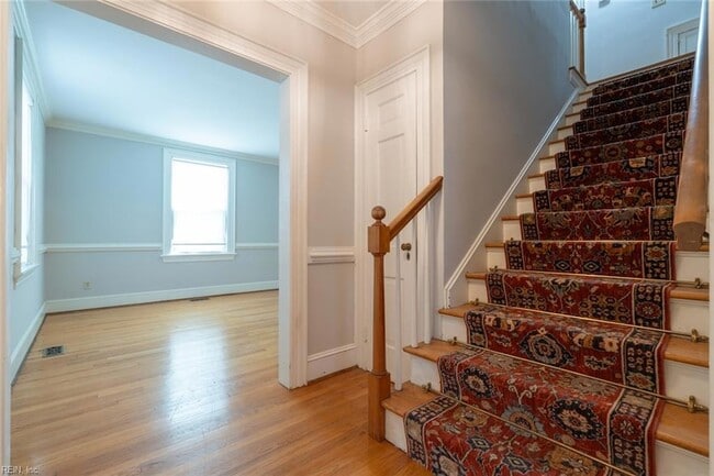 Building Photo - 621 Butler Ave