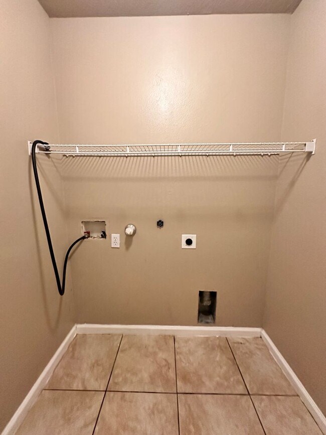 Building Photo - Coming Soon! 3 Bedroom 2 Bathroom with 2 Car Garage