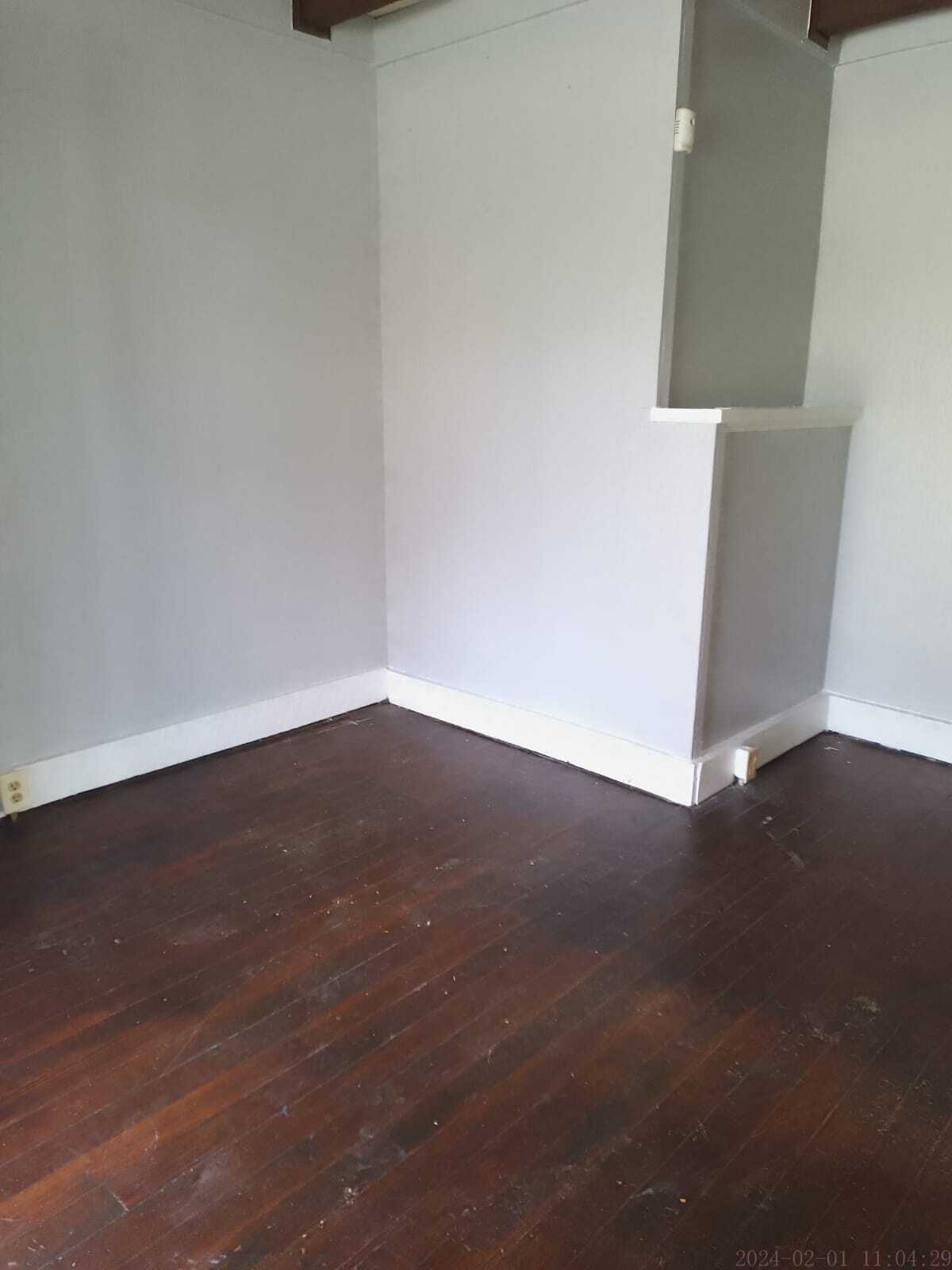 Building Photo - 944 Elberon Ave
