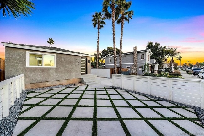 Building Photo - Beautiful Modern Home in the heart of North Park/Hillcrest/University Heights