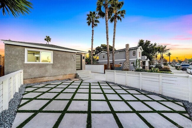 Building Photo - Beautifully Remodeled 3-Bed Home in Prime ...