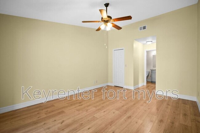 Building Photo - 1417 SW 51st Ln