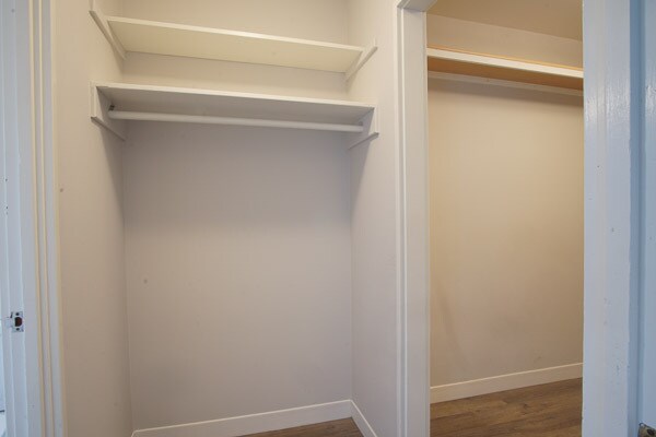 Building Photo - Near OHSU-Well-Appointed Studio Ready Soon!