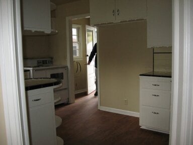 Building Photo - 1429 E Main St