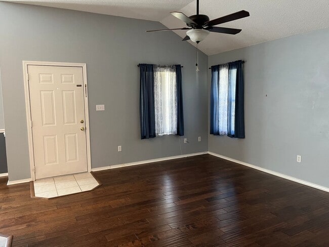 Building Photo - 2260 Estates Circle Navarre, FL 32566