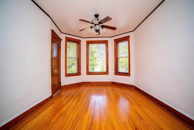 Building Photo - 1438 N Central Park Ave