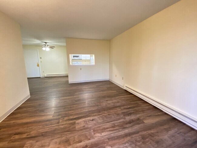 Building Photo - 171 Eastern Ave