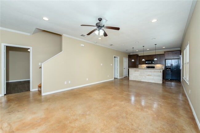 Building Photo - 3361 Keefer Loop