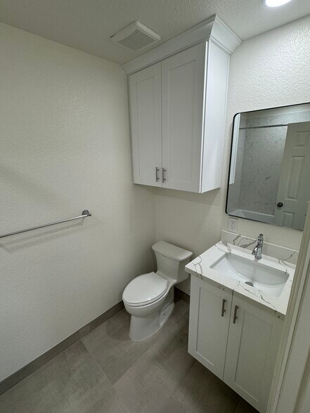 Bathroom - 4903 Cowell Blvd
