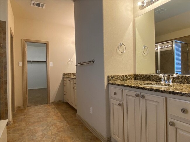 Building Photo - 380 Spring Meadow Dr