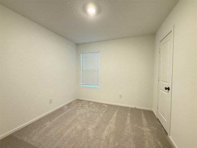 Building Photo - 16802 Old Wagon Wy