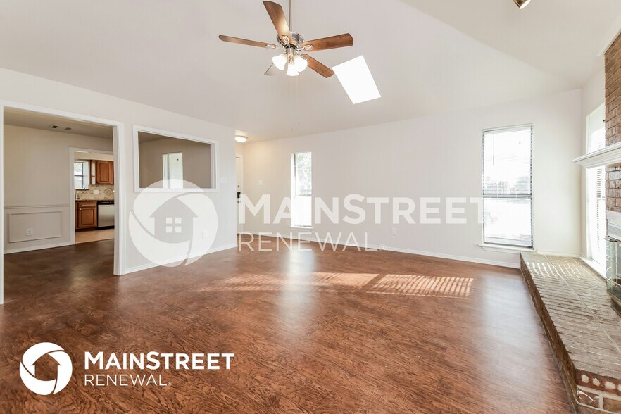 Building Photo - 2605 Silverthorne Dr