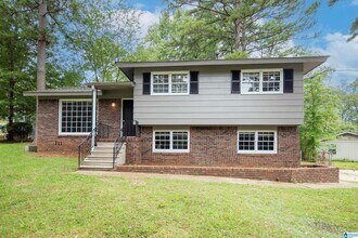 Building Photo - 1037 Dawn Dr