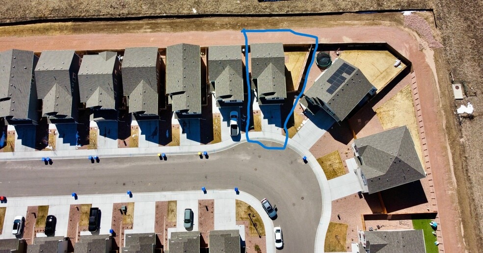 In a partial cul-de-sac, knuckle - 10831 Rowena Wy