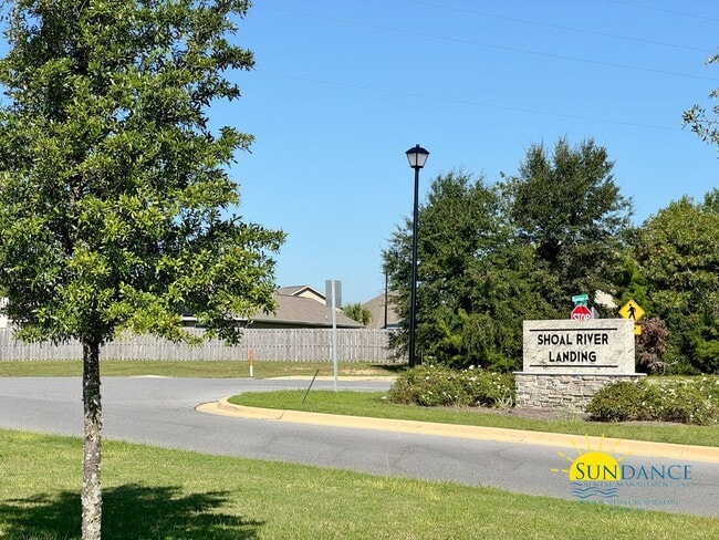 Building Photo - 4-Bedroom SOLAR ENERGY Home in Shoal River Landing!